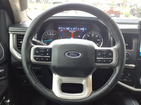 Certified 2024 Ford Expedition XLT AWD/4WD image 21