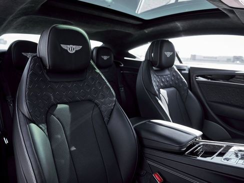 Used 2022 Bentley Continental GT image 36