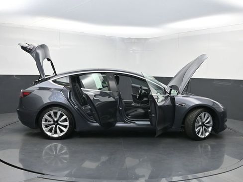 Used 2019 Tesla Model 3 Long Range image 34