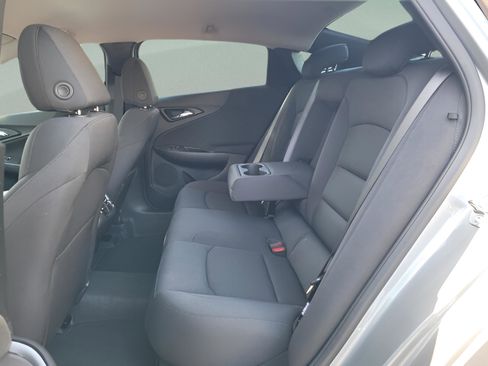 New 2025 Chevrolet Malibu LT w/ Sport Edition image 17