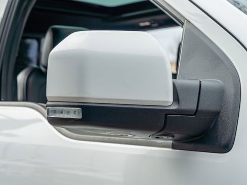 Used 2018 Ford F150 Raptor w/ Equipment Group 802A Luxury image 12