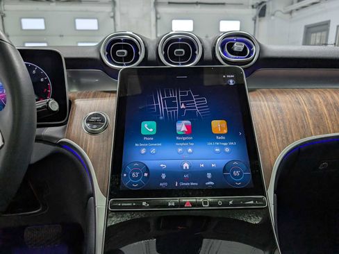 Certified 2025 Mercedes-Benz GLC 300 4MATIC image 30