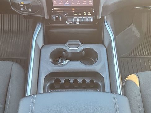 Used 2025 RAM 2500 Lone Star image 21