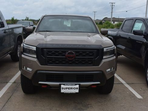 Used 2024 Nissan Frontier PRO-4X w/ Off-Road Protection Package AWD/4WD image 2