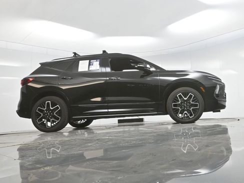 Used 2024 Chevrolet Blazer RS w/ Driver Confidence II Package image 42