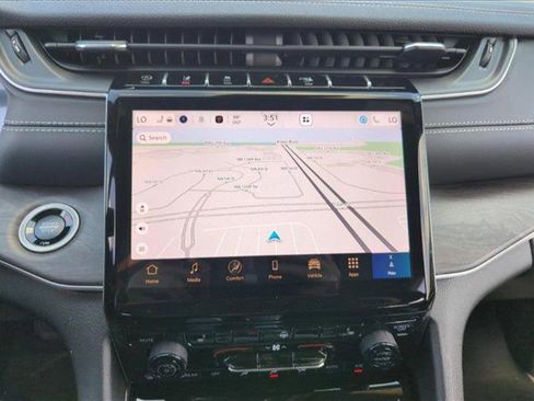 New 2025 Jeep Grand Cherokee L Limited w/ Black Appearance Package image 12