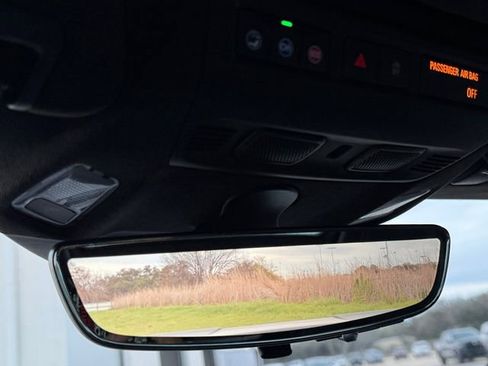 Used 2023 Chevrolet Corvette Stingray w/ Z51 Performance Package image 25