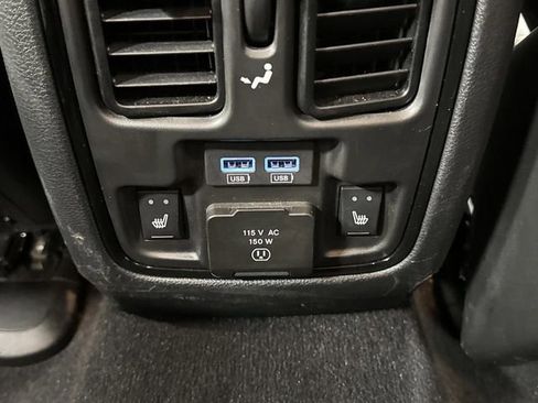 Certified 2025 Dodge Durango R/T image 36