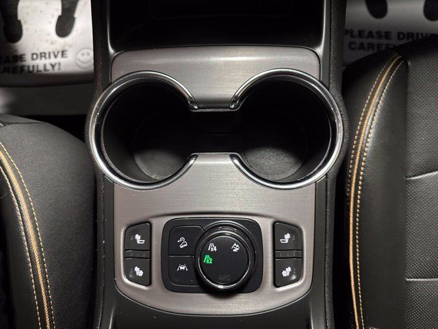 Used 2023 GMC Terrain AT4 AWD/4WD image 12
