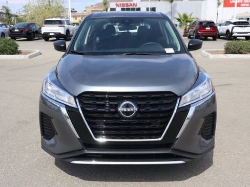 New 2025 Nissan Kicks Play S image 9