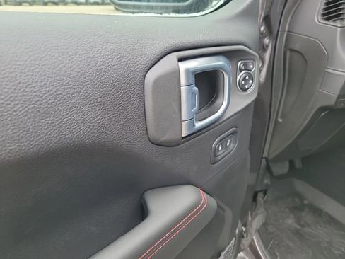 New 2026 Jeep Wrangler Unlimited Rubicon image 19