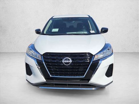 New 2025 Nissan Kicks Play S w/ Interior Electronics Package FWD image 6