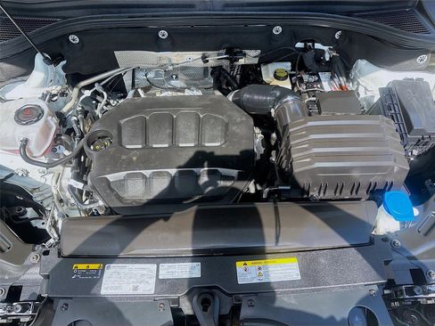 Used 2025 Volkswagen Atlas SE FWD image 35
