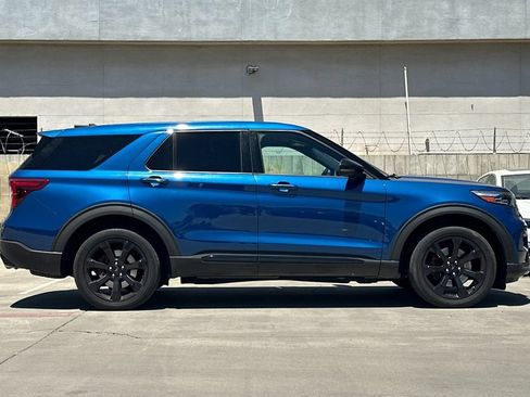 Used 2022 Ford Explorer ST w/ Equipment Group 401A AWD/4WD image 9