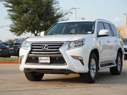 Used 2014 Lexus GX 460 w/ Premium Package AWD/4WD image 3