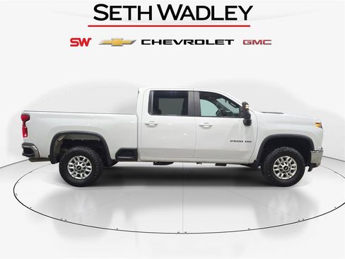 Used 2023 Chevrolet Silverado 2500 LT image 8