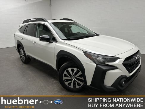 Used 2024 Subaru Outback Premium image 1