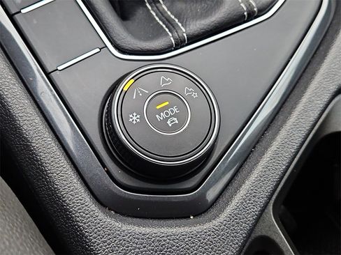 Used 2024 Volkswagen Tiguan Wolfsburg Edition image 16