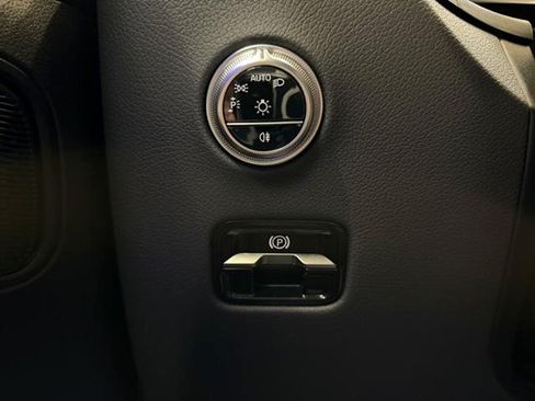 Certified 2025 Mercedes-Benz GLC 300 image 22