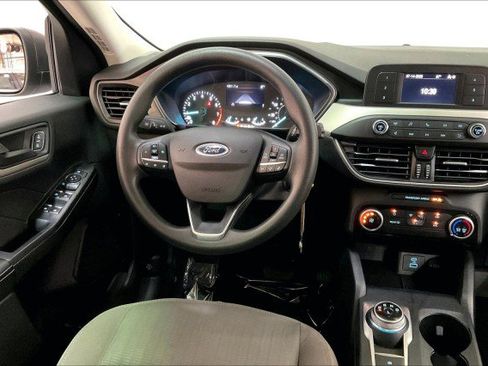 Used 2022 Ford Escape S image 5