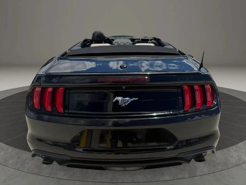 Used 2018 Ford Mustang Premium RWD image 6