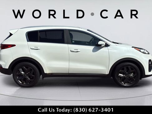 Used 2020 Kia Sportage S FWD image 4