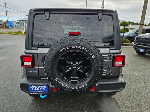 Used 2023 Jeep Wrangler Unlimited image 4