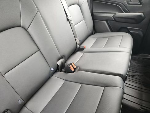Used 2025 Chevrolet Colorado Trail Boss AWD/4WD image 27