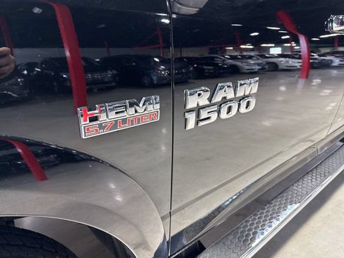 Used 2014 RAM 1500 Laramie AWD/4WD image 10