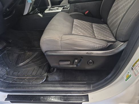 Used 2021 Toyota Tundra SR5 AWD/4WD image 14