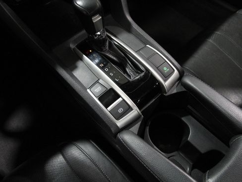 Used 2016 Honda Civic Touring image 15