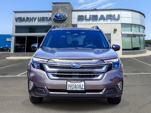 Used 2025 Subaru Forester Premium w/ Convenience Package #1 image 2