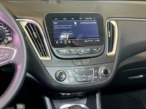 Used 2024 Chevrolet Malibu LT w/ Midnight Edition FWD image 10