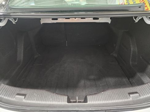 Used 2017 Chevrolet Cruze LT image 26