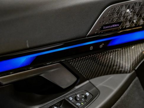 Used 2025 BMW M5 w/ Carbon Package image 43