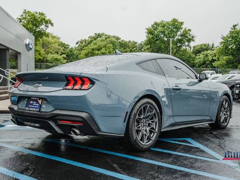 Certified 2025 Ford Mustang Coupe RWD image 7
