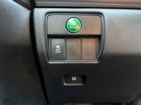 Used 2013 Honda Accord LX image 24