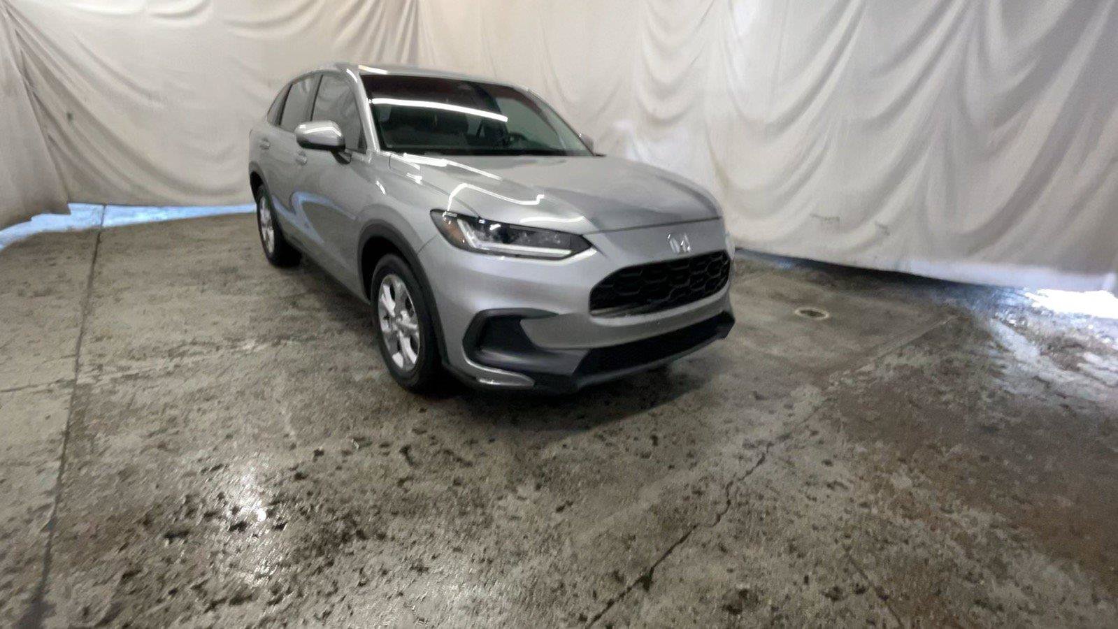 Certified 2024 Honda HR-V LX image 1