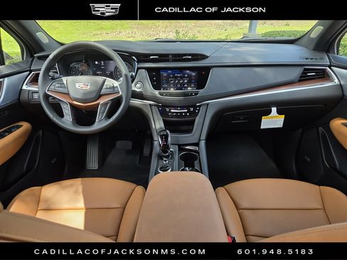 New 2026 Cadillac XT5 Premium Luxury w/ Driver Assist Package FWD image 8