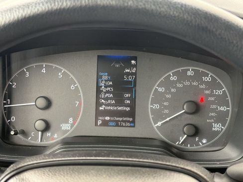 Used 2025 Toyota Corolla LE FWD image 22