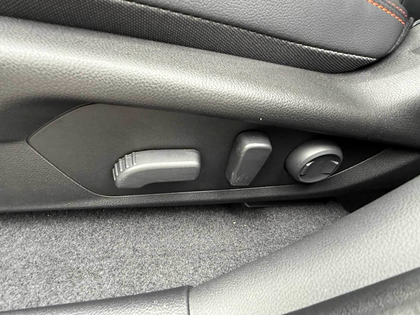 New 2026 Subaru Crosstrek 2.5i Limited AWD/4WD image 10