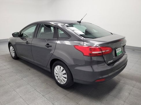 Used 2018 Ford Focus S FWD image 3