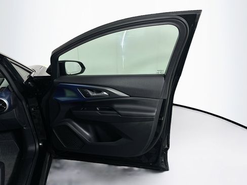 Used 2025 Chevrolet Equinox EV LT image 34