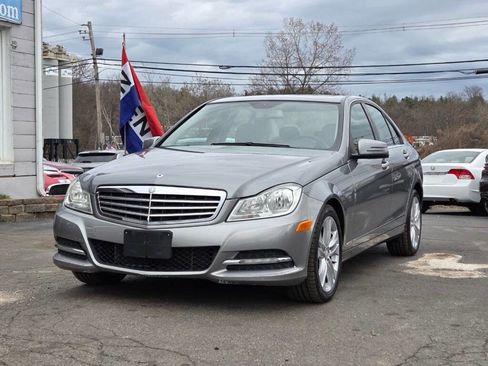 Used 2013 Mercedes-Benz C 300 4MATIC Sedan image 1