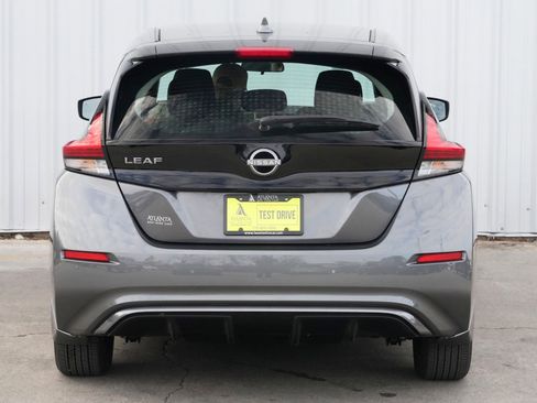 Used 2025 Nissan Leaf S image 42