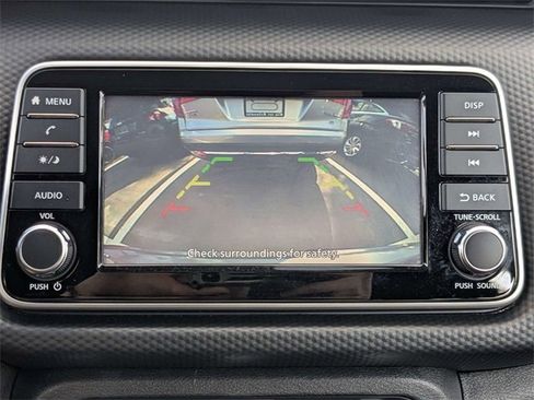 Used 2022 Nissan Kicks S image 21