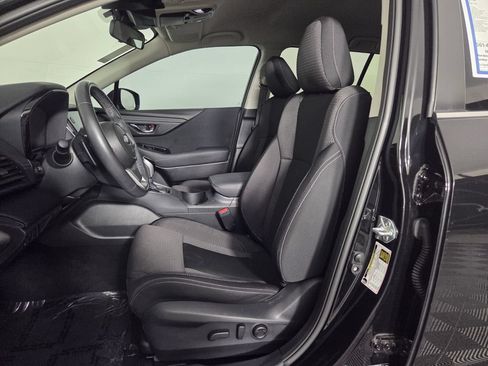Used 2024 Subaru Outback Premium AWD/4WD image 9