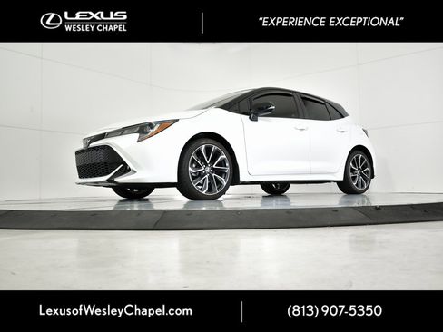 Used 2021 Toyota Corolla XSE image 12