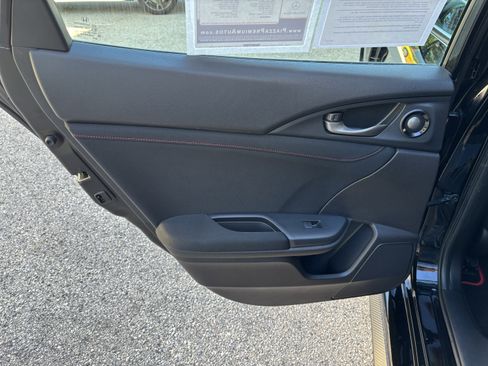 Used 2021 Honda Civic Type R image 18