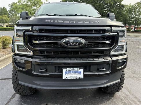 Used 2021 Ford F250 Lariat w/ Lariat Ultimate Package AWD/4WD image 3